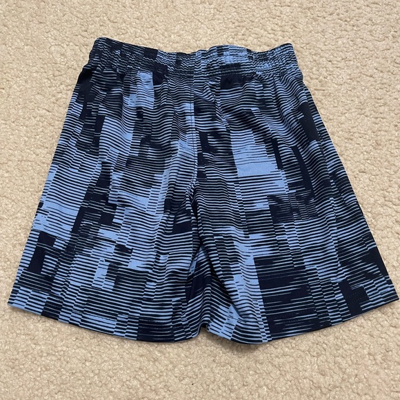 Boys Athletic Shorts Under Armor & Champion - Picture 8 of 8